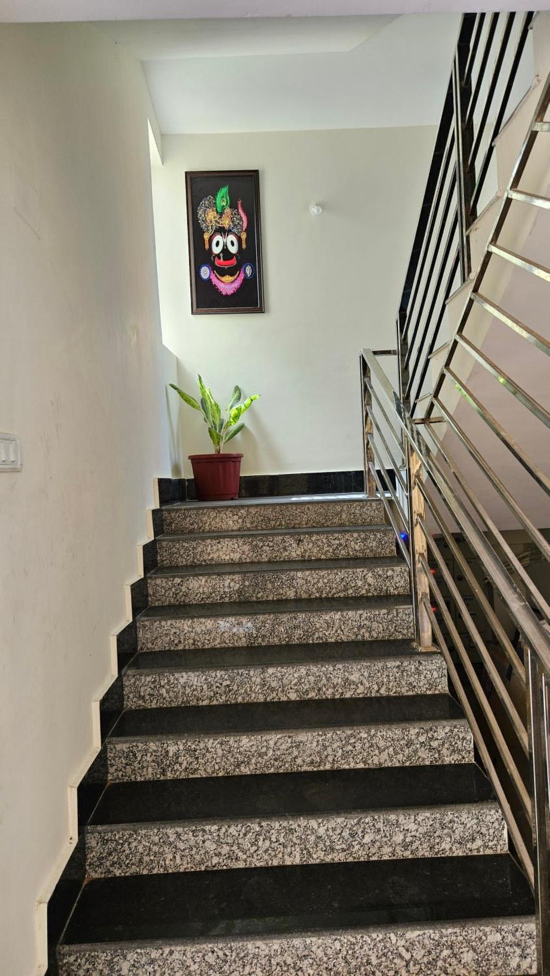 Vensa Homestay ปูรี ภายนอก รูปภาพ