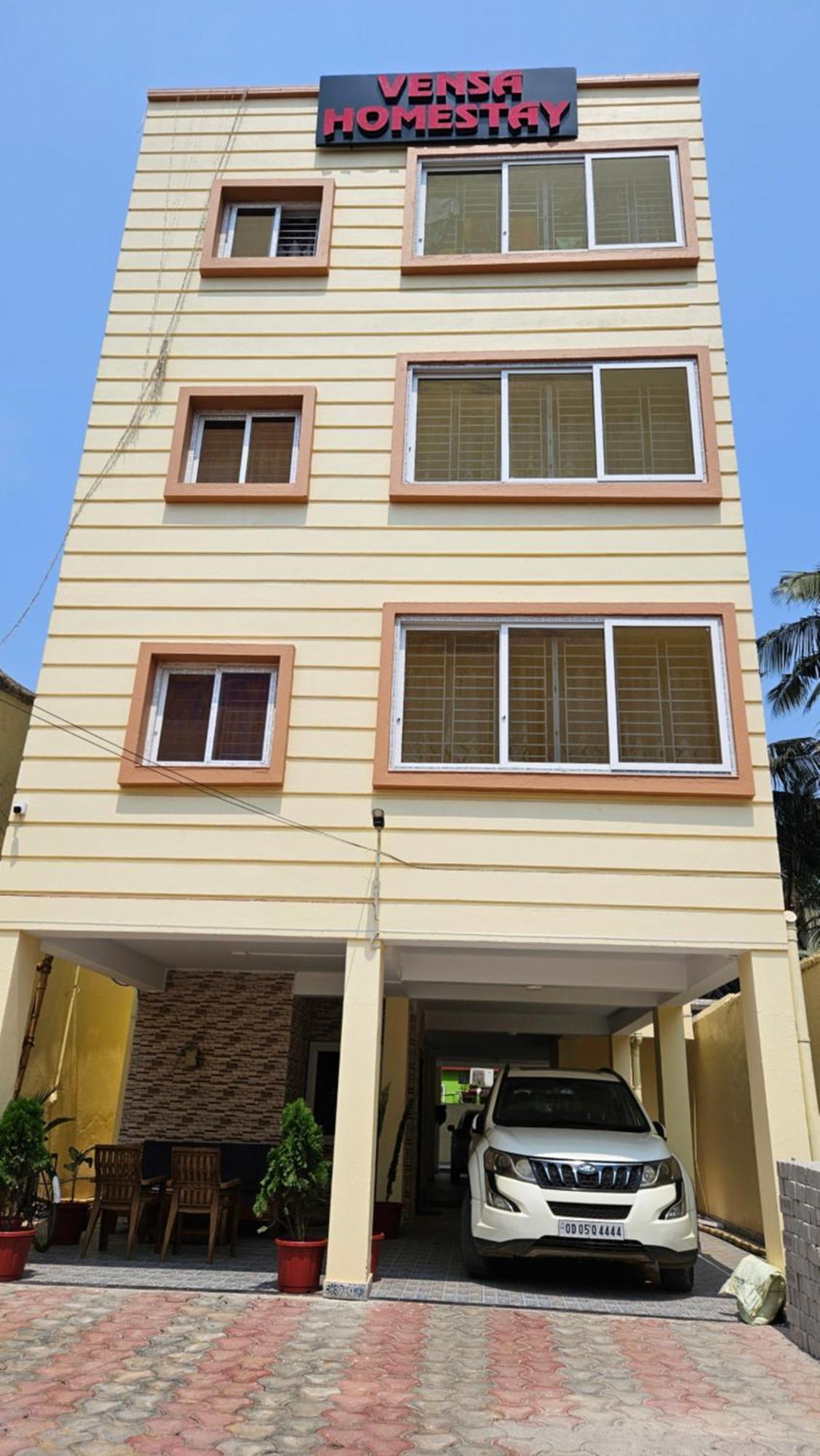 Vensa Homestay ปูรี ภายนอก รูปภาพ